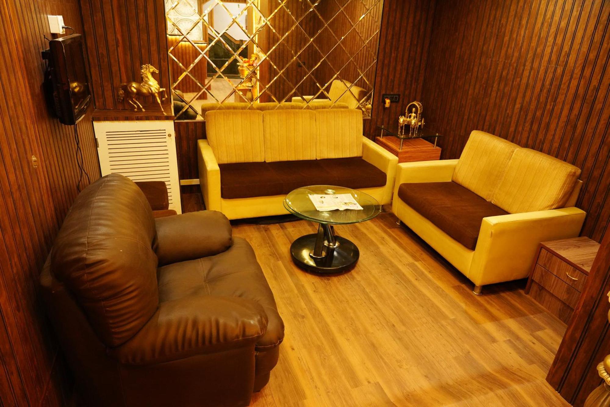 Hotel Padma Krishna Pune Exterior photo