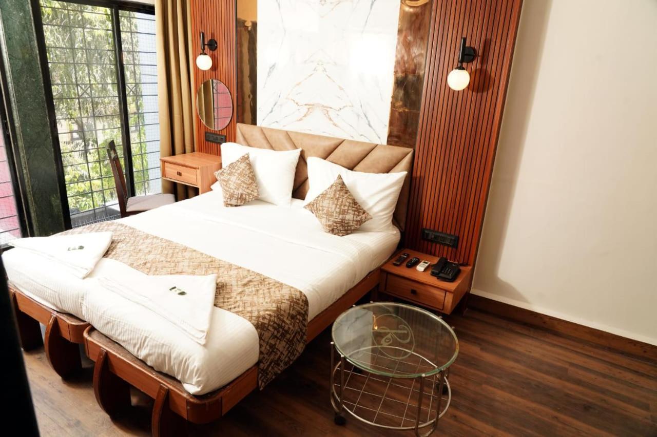 Hotel Padma Krishna Pune Exterior photo